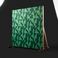 Step-and-repeat press wall on a freestanding frame
